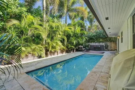 1043 Alfonso Avenue Coral Gables FL 33146