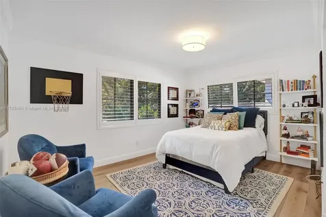1043 Alfonso Avenue Coral Gables FL 33146