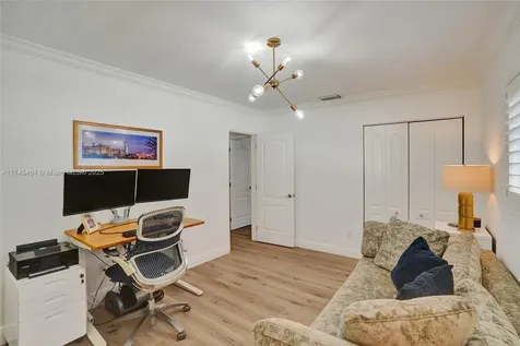 1043 Alfonso Avenue Coral Gables FL 33146