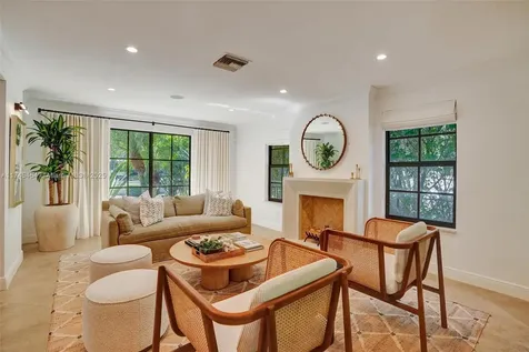 1043 Alfonso Avenue Coral Gables FL 33146