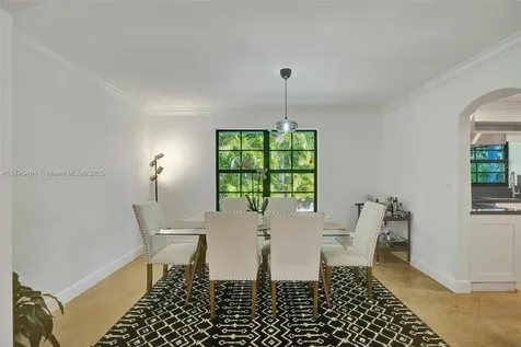 1043 Alfonso Avenue Coral Gables FL 33146