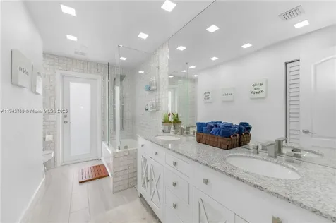 15431 SW 156th Terrace Miami FL 33187