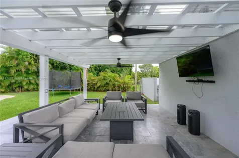 15431 SW 156th Terrace Miami FL 33187