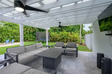 15431 SW 156th Terrace Miami FL 33187