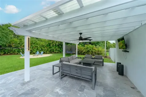 15431 SW 156th Terrace Miami FL 33187