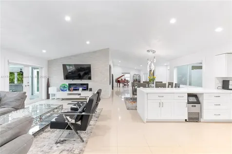 15431 SW 156th Terrace Miami FL 33187