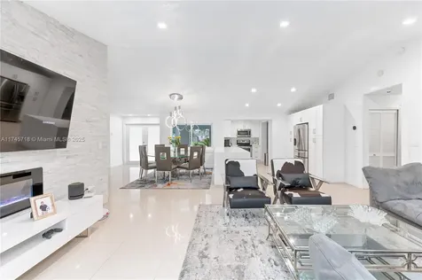 15431 SW 156th Terrace Miami FL 33187