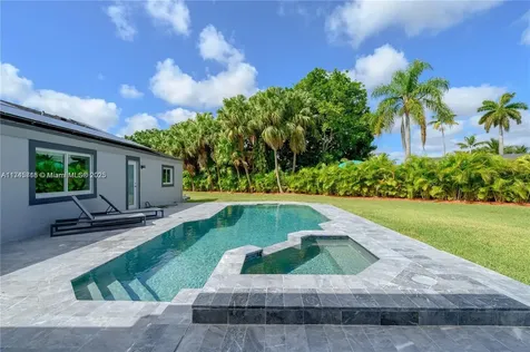 15431 SW 156th Terrace Miami FL 33187