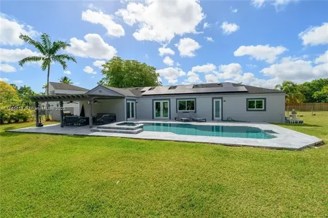 15431 SW 156th Terrace Miami FL 33187
