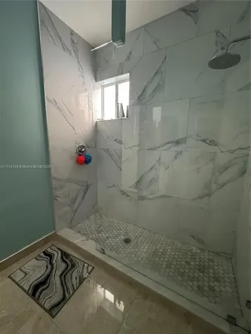 502 E 14th Street Hialeah FL 33010