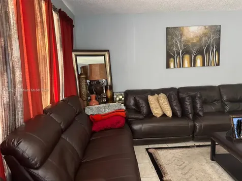 1391 NW 102nd Street Miami FL 33147