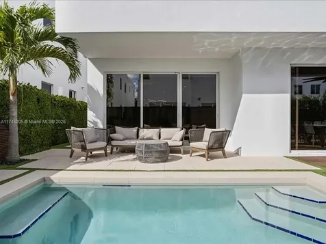 7443 NW 98th Court Doral FL 33178