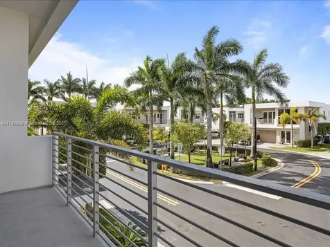 7443 NW 98th Court Doral FL 33178