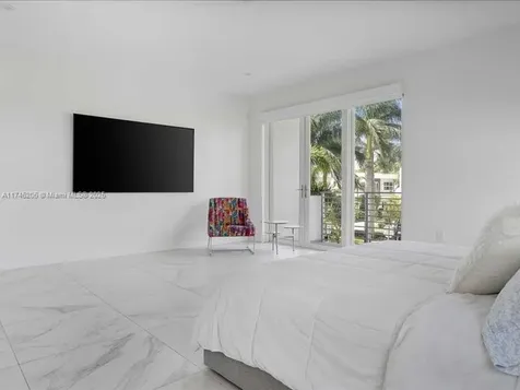 7443 NW 98th Court Doral FL 33178