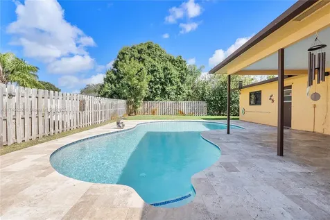 4111 NW 7th Street Coconut Creek FL 33066
