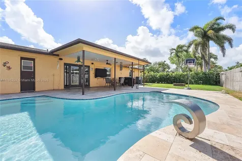 4111 NW 7th Street Coconut Creek FL 33066