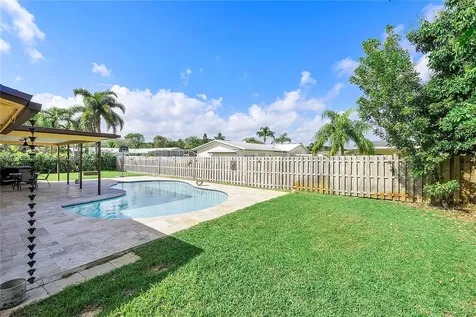 4111 NW 7th Street Coconut Creek FL 33066