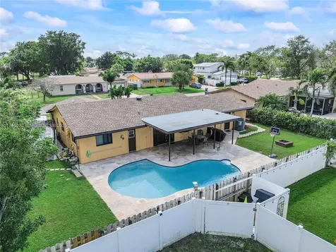 4111 NW 7th Street Coconut Creek FL 33066
