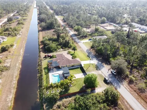 1116 Cherry Street E Lehigh Acres FL 33974