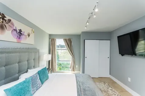17620 Atlantic Boulevard Sunny Isles Beach FL 33160