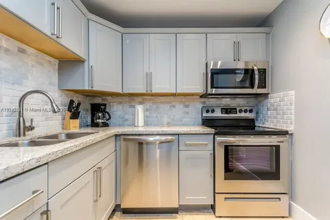 17620 Atlantic Boulevard Sunny Isles Beach FL 33160
