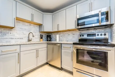 17620 Atlantic Boulevard Sunny Isles Beach FL 33160