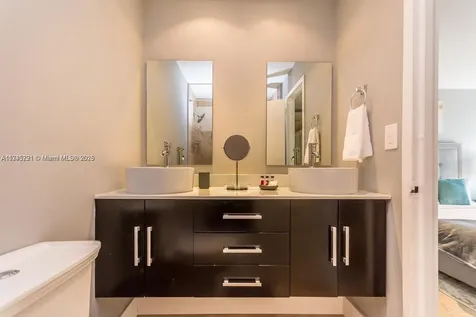 17620 Atlantic Boulevard Sunny Isles Beach FL 33160