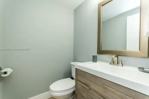 17620 Atlantic Boulevard Sunny Isles Beach FL 33160