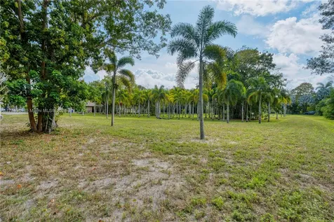 15101 SW 27th Street Davie FL 33331