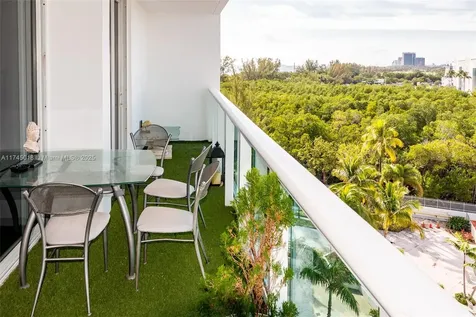100 Bayview Drive Sunny Isles Beach FL 33160