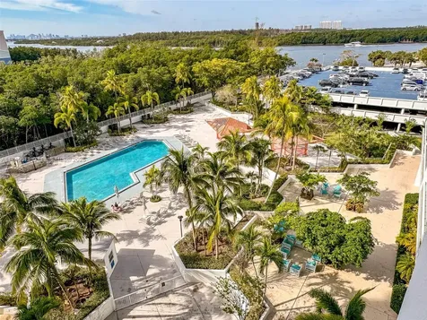 100 Bayview Drive Sunny Isles Beach FL 33160