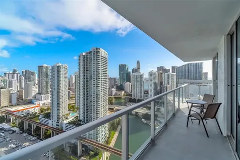 185 SW 7th Street Miami FL 33130