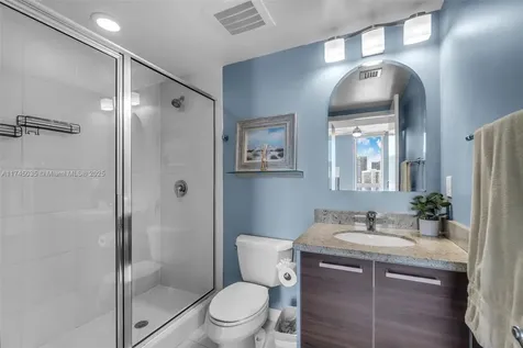 185 SW 7th Street Miami FL 33130