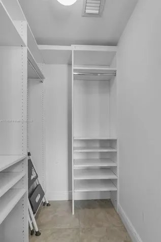 185 SW 7th Street Miami FL 33130