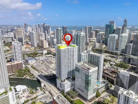 185 SW 7th Street Miami FL 33130