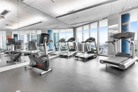 185 SW 7th Street Miami FL 33130