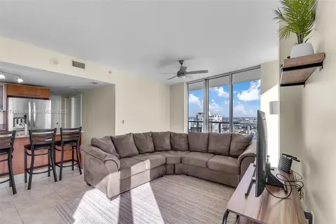 185 SW 7th Street Miami FL 33130