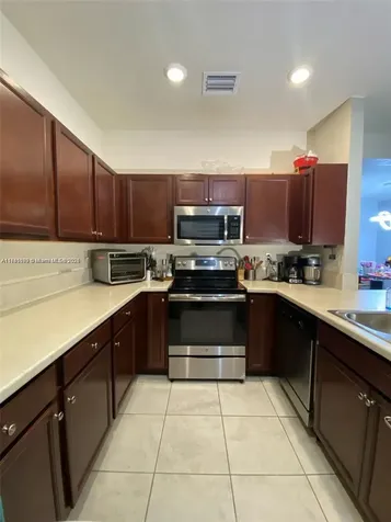 10413 W 33rd Court Hialeah FL 33018