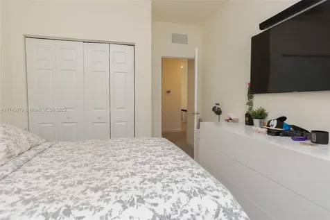 10413 W 33rd Court Hialeah FL 33018