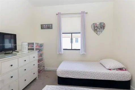 10413 W 33rd Court Hialeah FL 33018