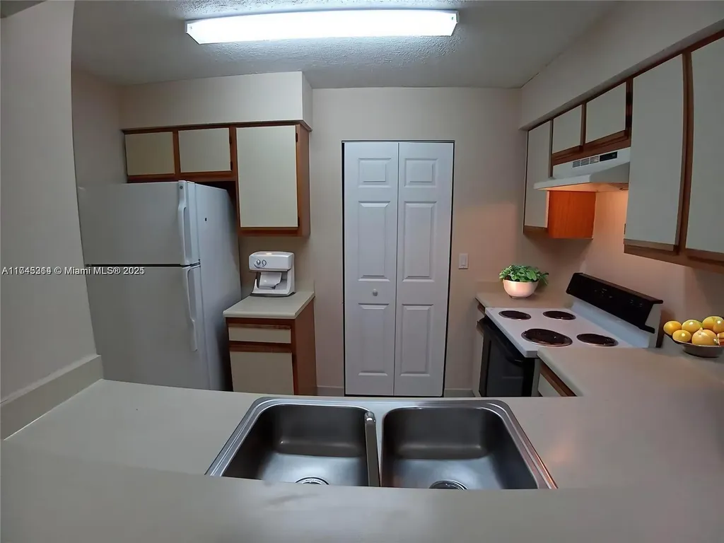 Pompano Beach FL 33069