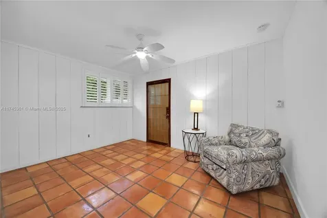 5742 SW 51st Terrace Miami FL 33155