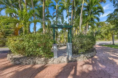 5742 SW 51st Terrace Miami FL 33155