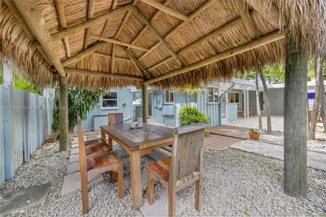 5742 SW 51st Terrace Miami FL 33155