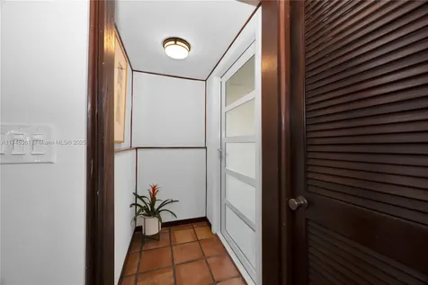5742 SW 51st Terrace Miami FL 33155