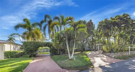 5742 SW 51st Terrace Miami FL 33155