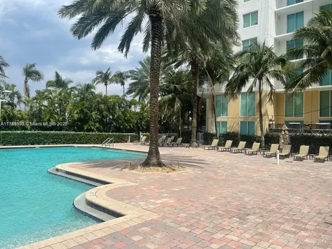 1755 E Hallandale Beach Boulevard Hallandale Beach FL 33009