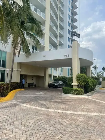 1755 E Hallandale Beach Boulevard Hallandale Beach FL 33009