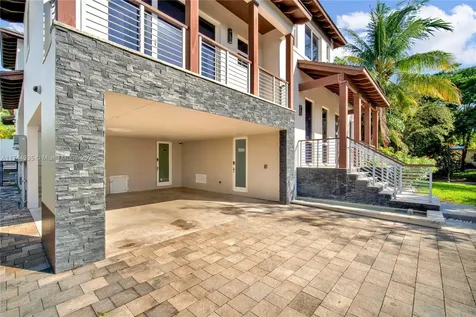 573 Warren Lane Key Biscayne FL 33149