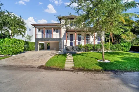 573 Warren Lane Key Biscayne FL 33149